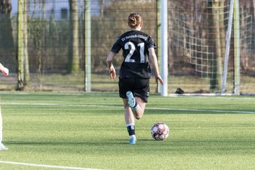 Bild 234 - wBJ SV Wahlstedt - SV Henstedt Ulzburg : Ergebnis: 0:1